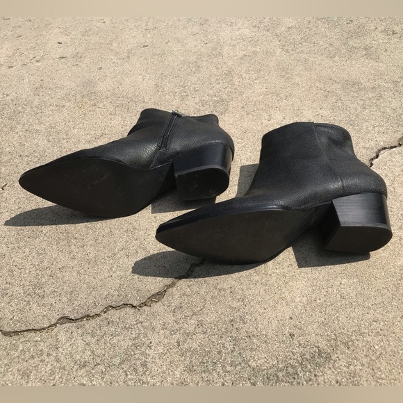 Calvin Klein Jeans Narice Stretch Pebble Booties - Picture 7 of 11